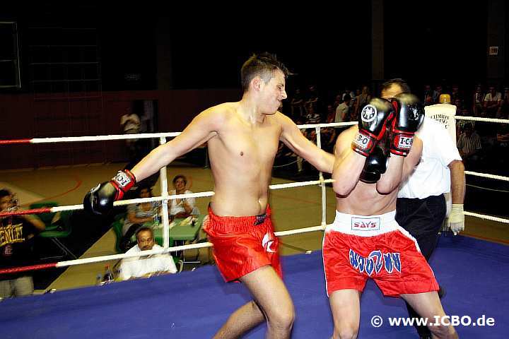 100605_0407_morguel-klahs_suderwicher-fight-night.jpg